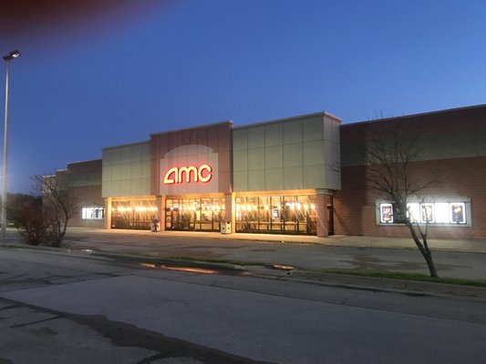 AMC Classic Southridge 12, Movie Theater in Des Moines Iowa, Southside Des Moines