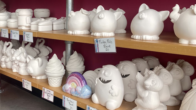 Glazed Expressions - Ankeny - Arts and Crafts Places in Des Moines